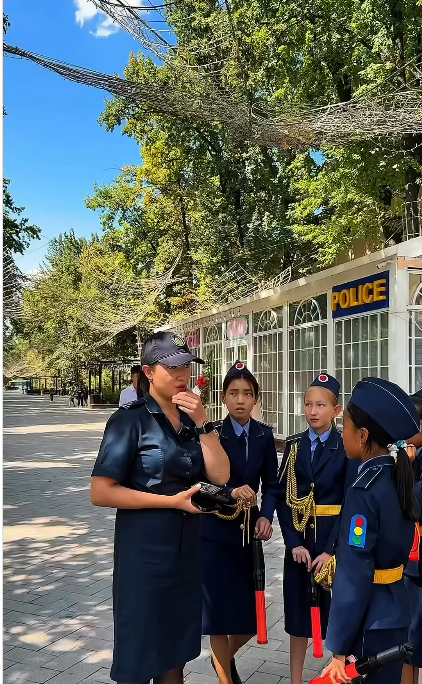 ОДИН ДЕНЬ С ПОЛИЦИЕЙ: ЮНЫЕ ИНСПЕКТОРЫ ОЗНАКОМИЛИСЬ С СЛУЖБОЙ СТРАЖЕЙ ПОРЯДКА