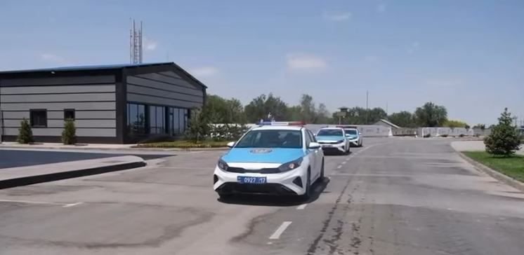 ЧЕЛЛЕНДЖ «ATAZAN_AZAMAT_KZ»: ПОЛИЦИЯ ШЫМКЕНТА ВРУЧИЛА ДОКУМЕНТЫ НОВЫМ ГРАЖДАНАМ ОТ ИМЕНИ РК